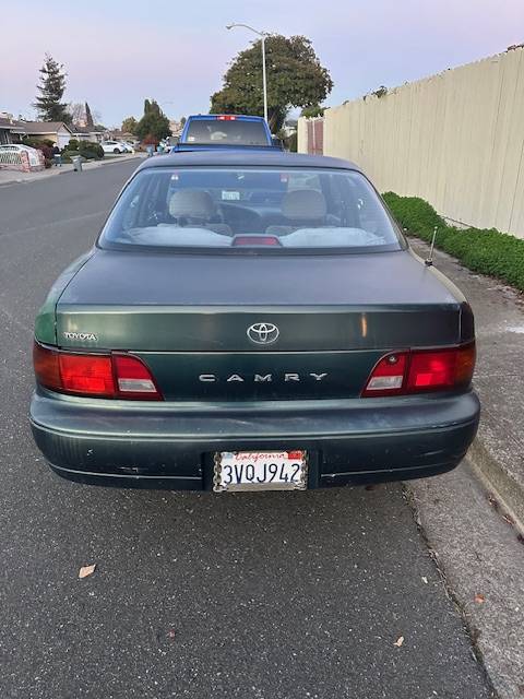 Toyota-camry-1996-green