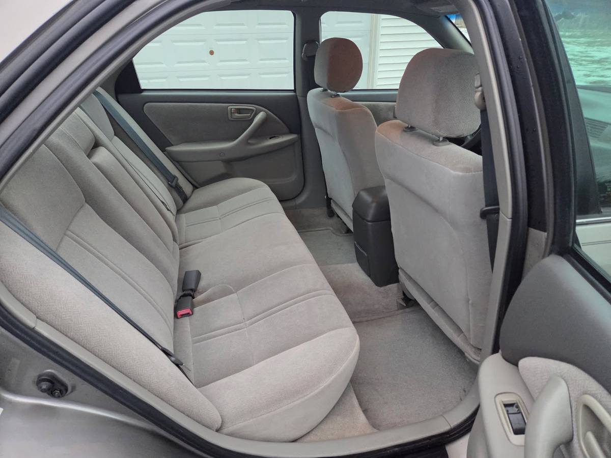 Toyota-camry-2000-11