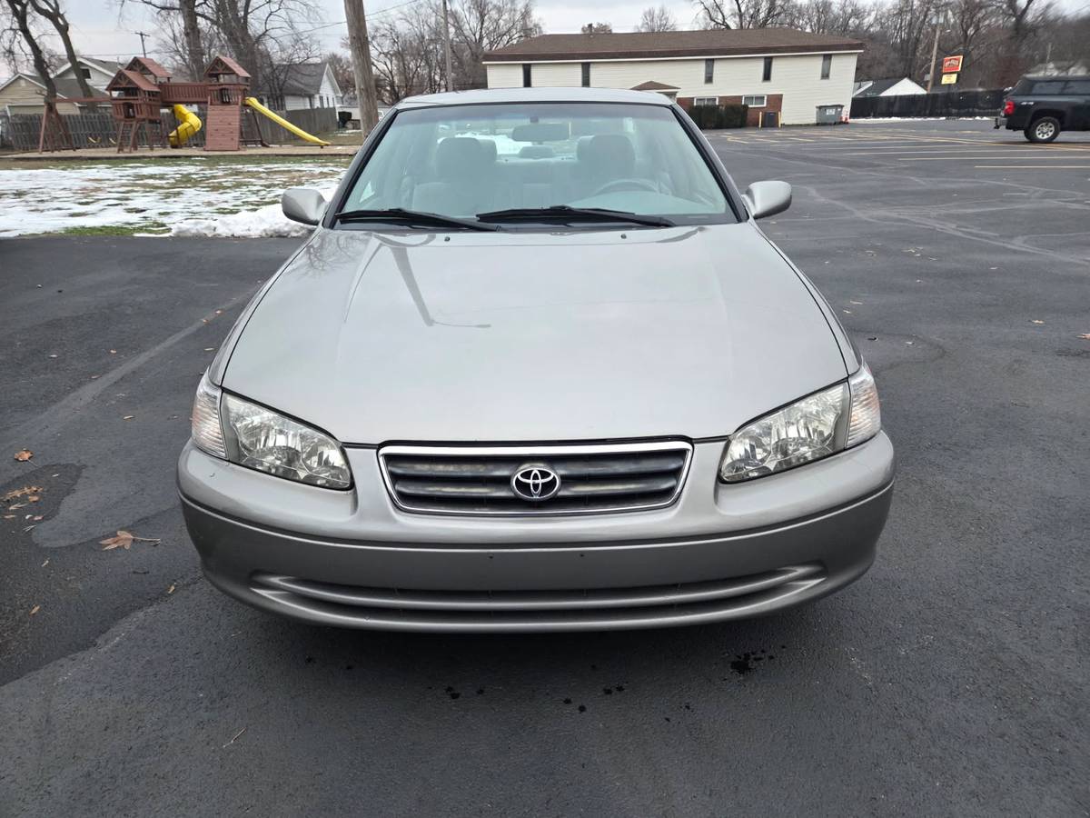 Toyota-camry-2000-14