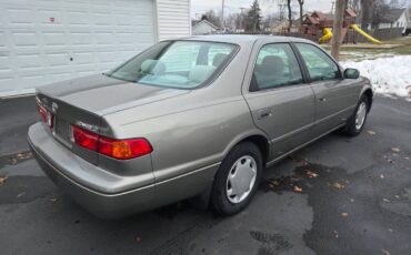 Toyota-camry-2000-8
