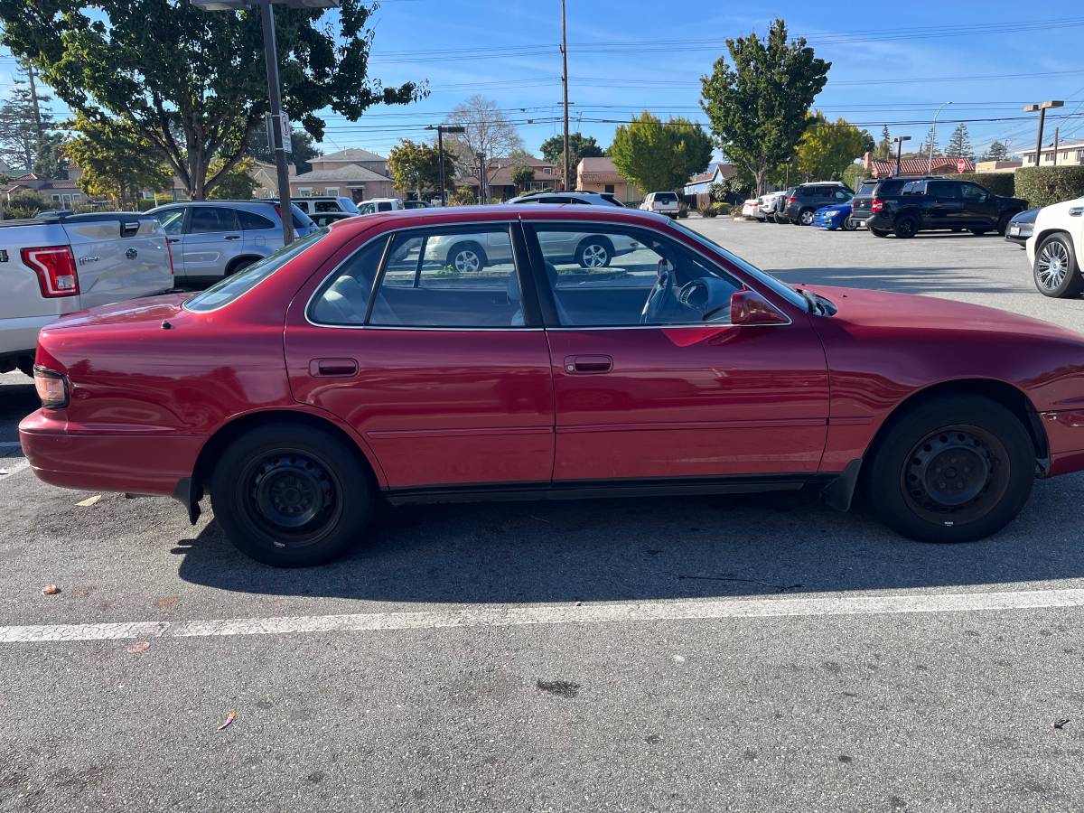 Toyota-camry-le-1994-2
