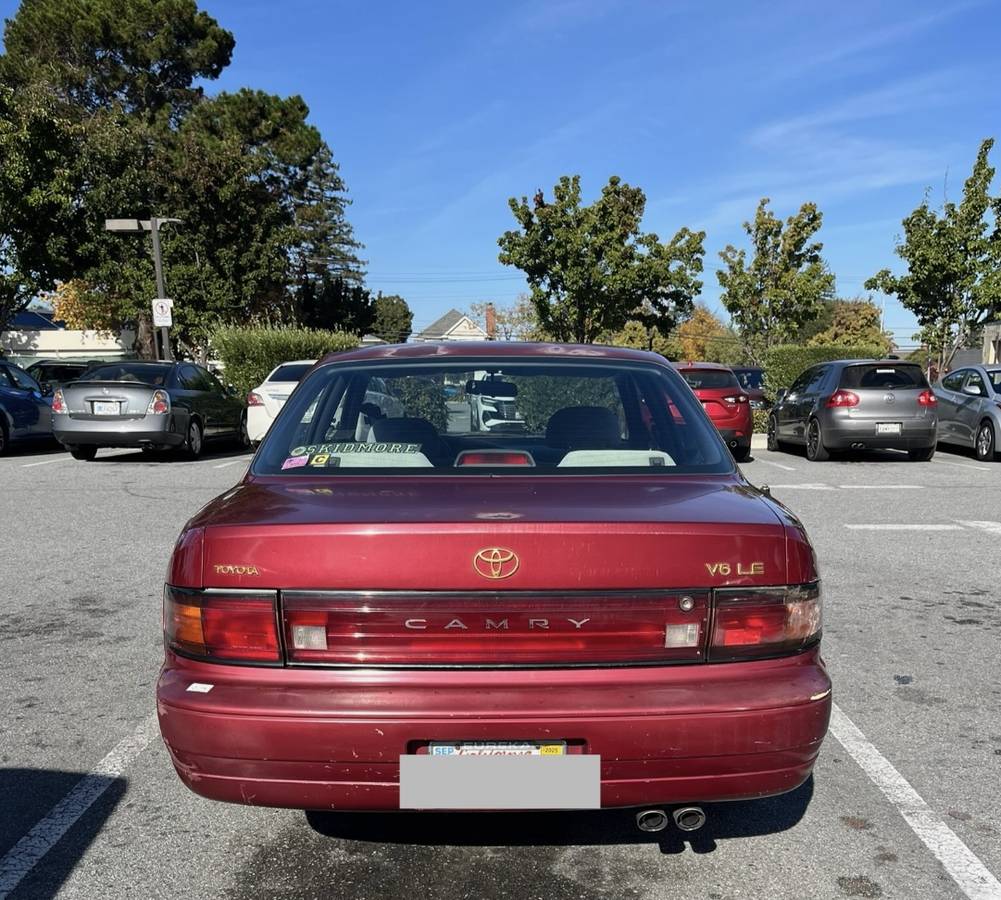 Toyota-camry-le-1994