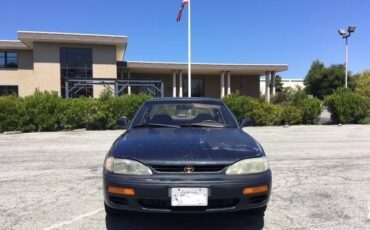 Toyota-camry-le-1995-green-1