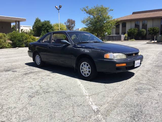 Toyota-camry-le-1995-green-2