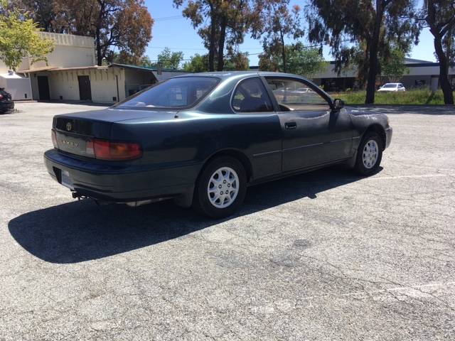 Toyota-camry-le-1995-green-3
