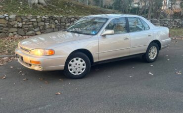 Toyota-camry-le-1996-2