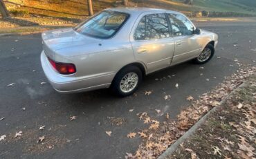 Toyota-camry-le-1996-5