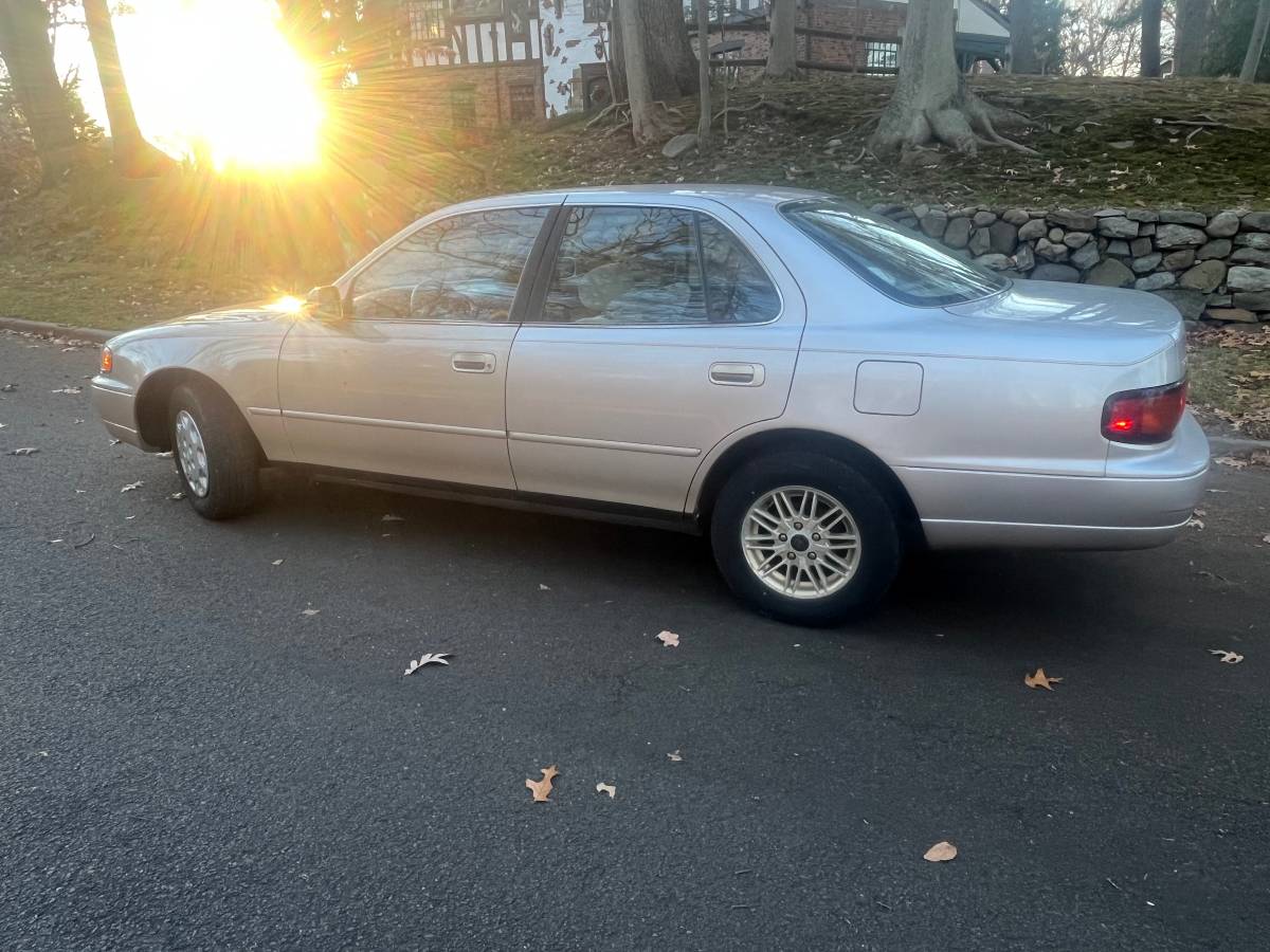 Toyota-camry-le-1996-6