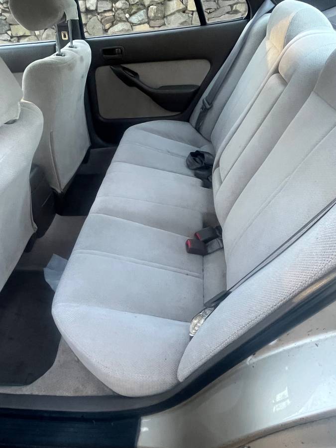 Toyota-camry-le-1996-7