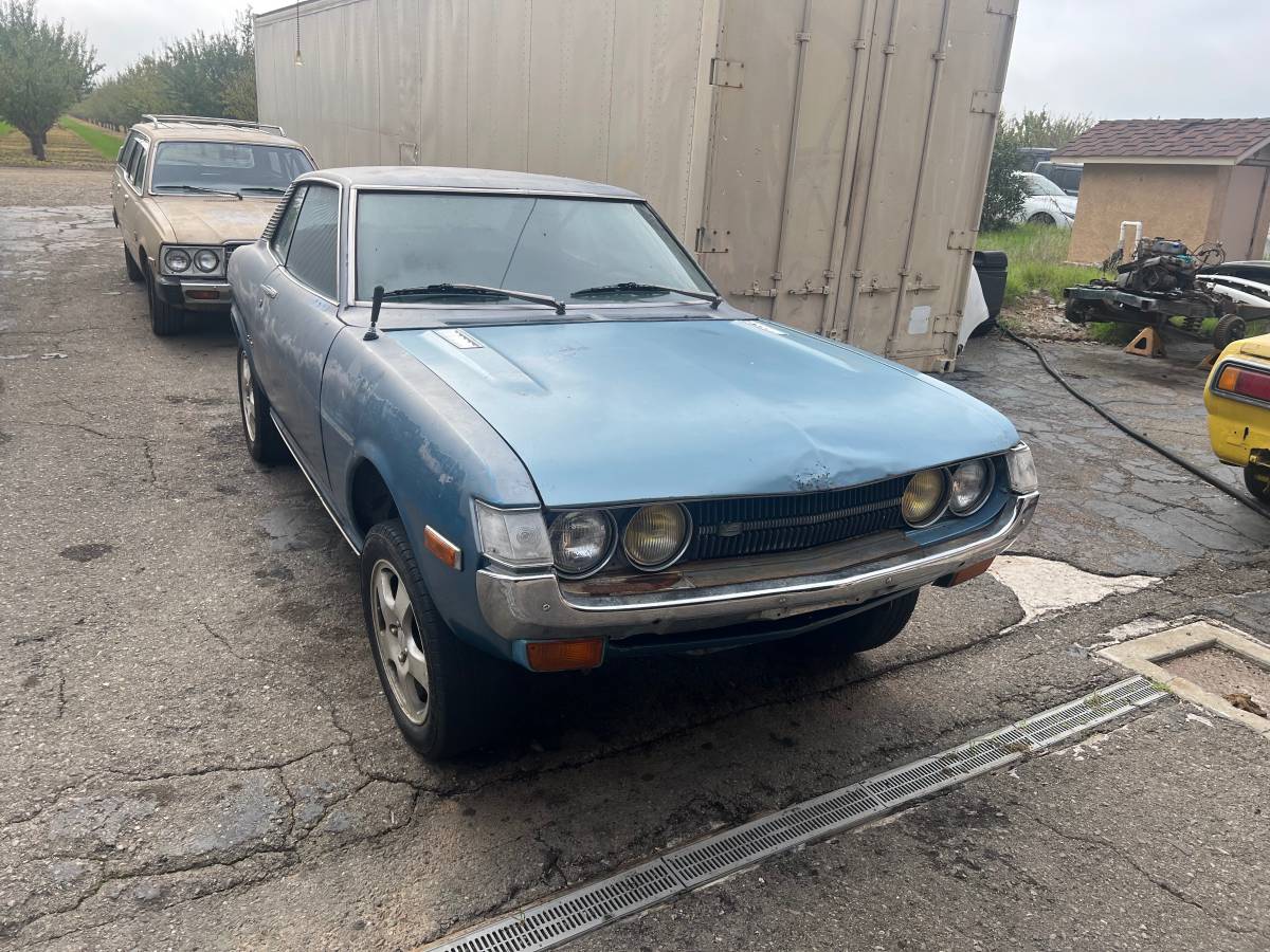 Toyota-celica-1973-blue-3