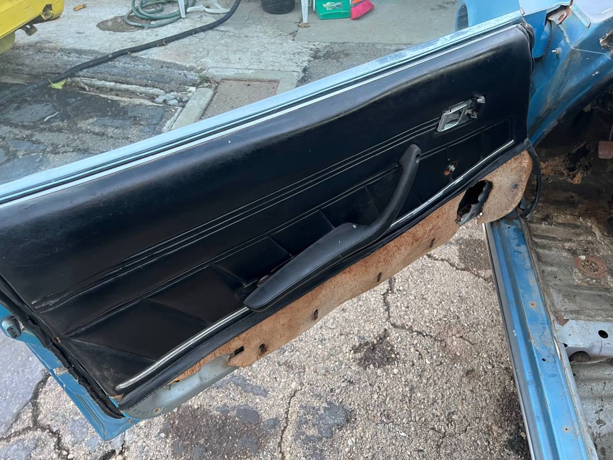 Toyota-celica-1973-blue-4