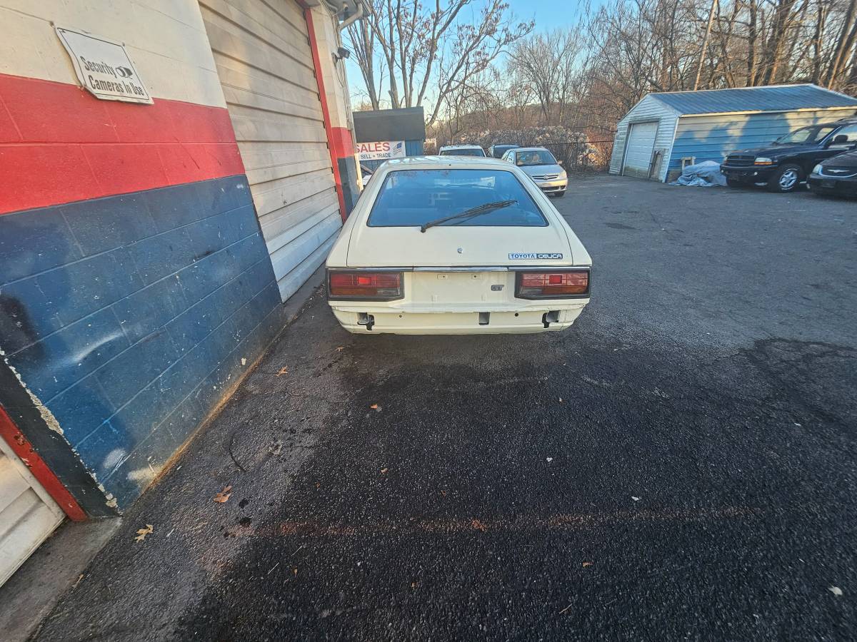 Toyota-celica-1981-white-2