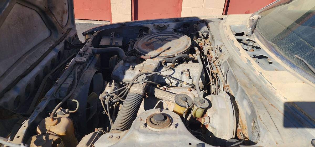 Toyota-celica-gt-1977-10