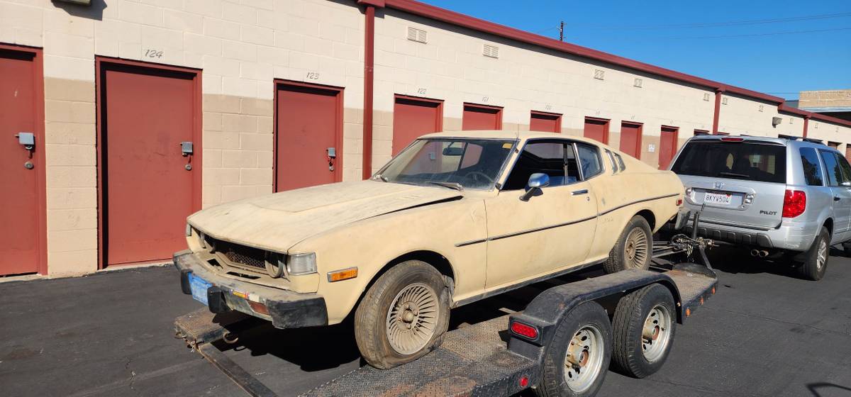 Toyota-celica-gt-1977-4