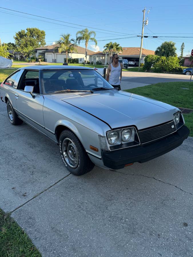 Toyota-celica-gt-1978-silver-10