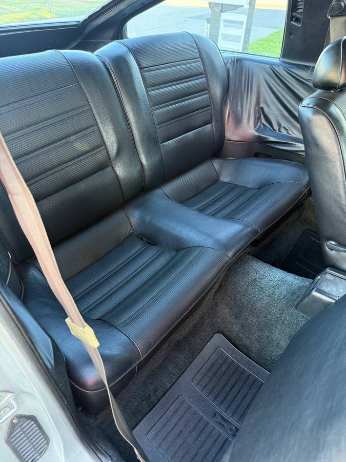 Toyota-celica-gt-1978-silver-3