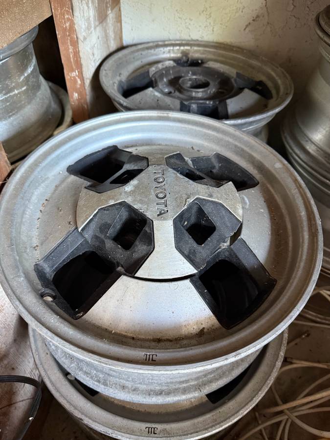 Toyota-celica-gt-1978-silver-6