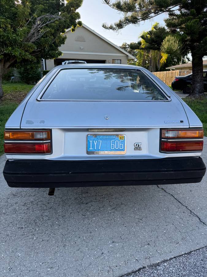 Toyota-celica-gt-1978-silver-8