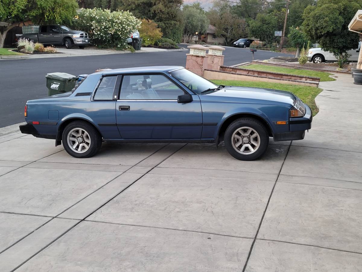 Toyota-celica-gt-1984-blue-9