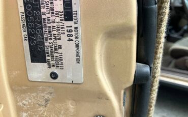 Toyota-celica-gt-1984-brown-8