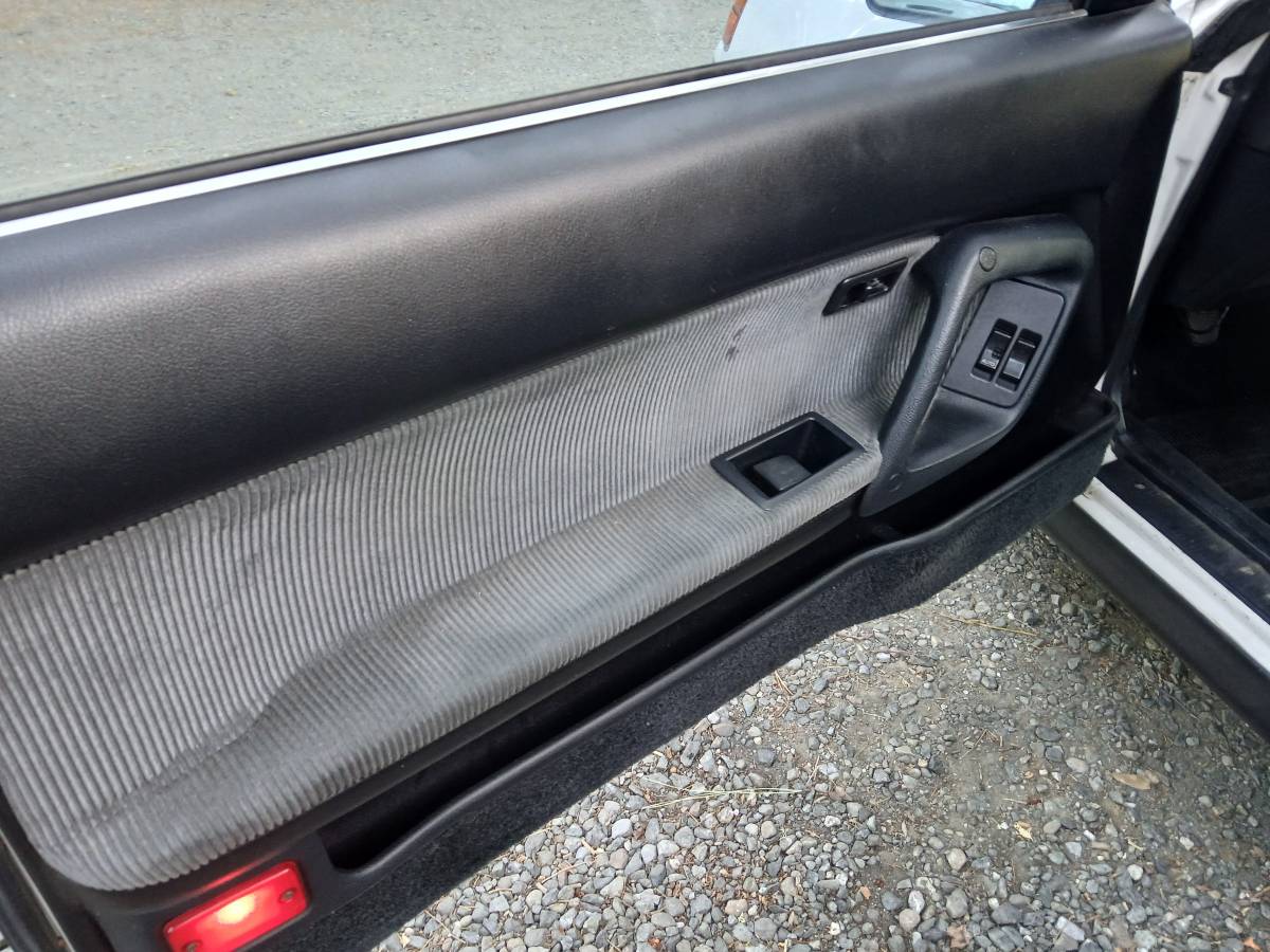 Toyota-celica-gt-convertible-1988-white-20