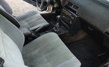 Toyota-celica-gt-convertible-1988-white-21