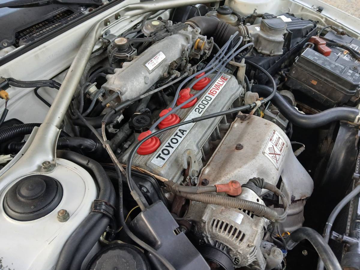 Toyota-celica-gt-convertible-1988-white-23