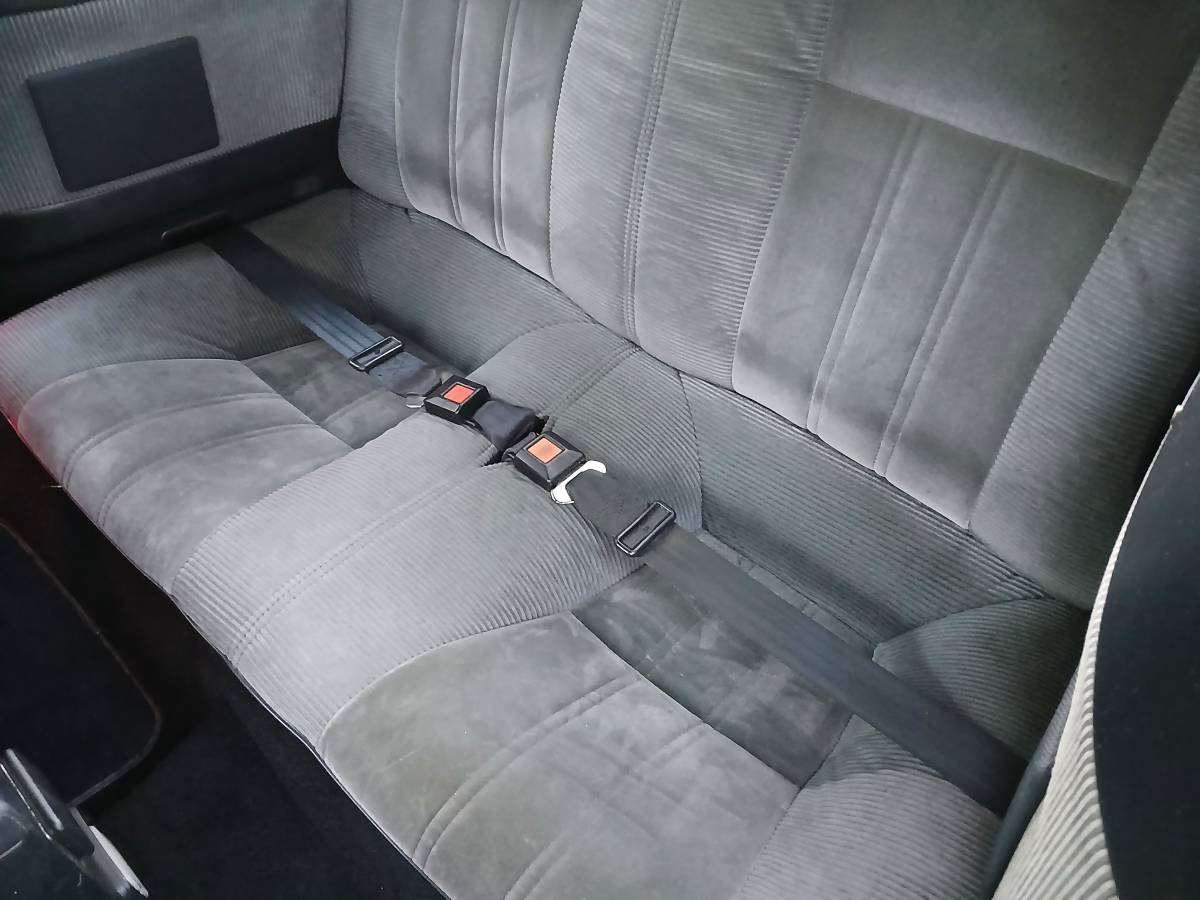 Toyota-celica-gt-convertible-1988-white-4