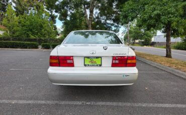 Toyota-celsior-1996-10