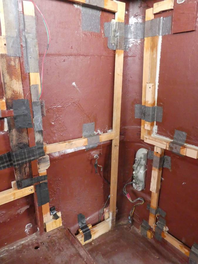 Toyota-chinook-1977-silver-5