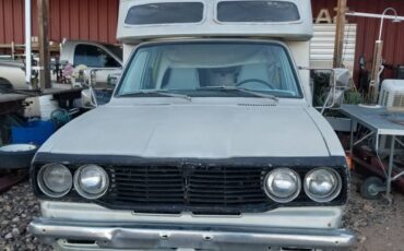 Toyota-chinook-1977-silver-6