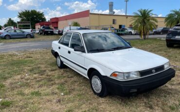 Toyota-corolla-1992-white-1