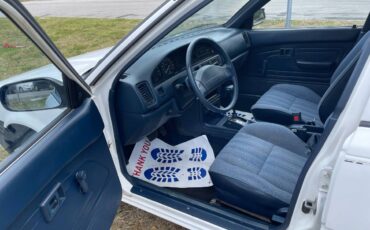 Toyota-corolla-1992-white-11