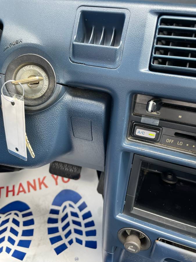 Toyota-corolla-1992-white-15