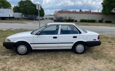 Toyota-corolla-1992-white-2