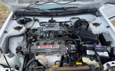 Toyota-corolla-1992-white-20