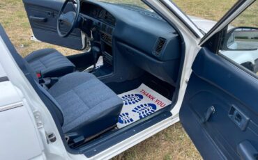 Toyota-corolla-1992-white-21