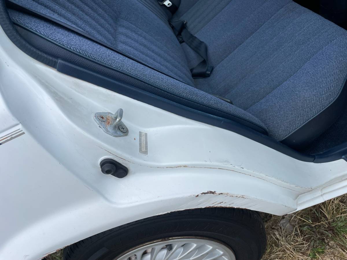 Toyota-corolla-1992-white-5