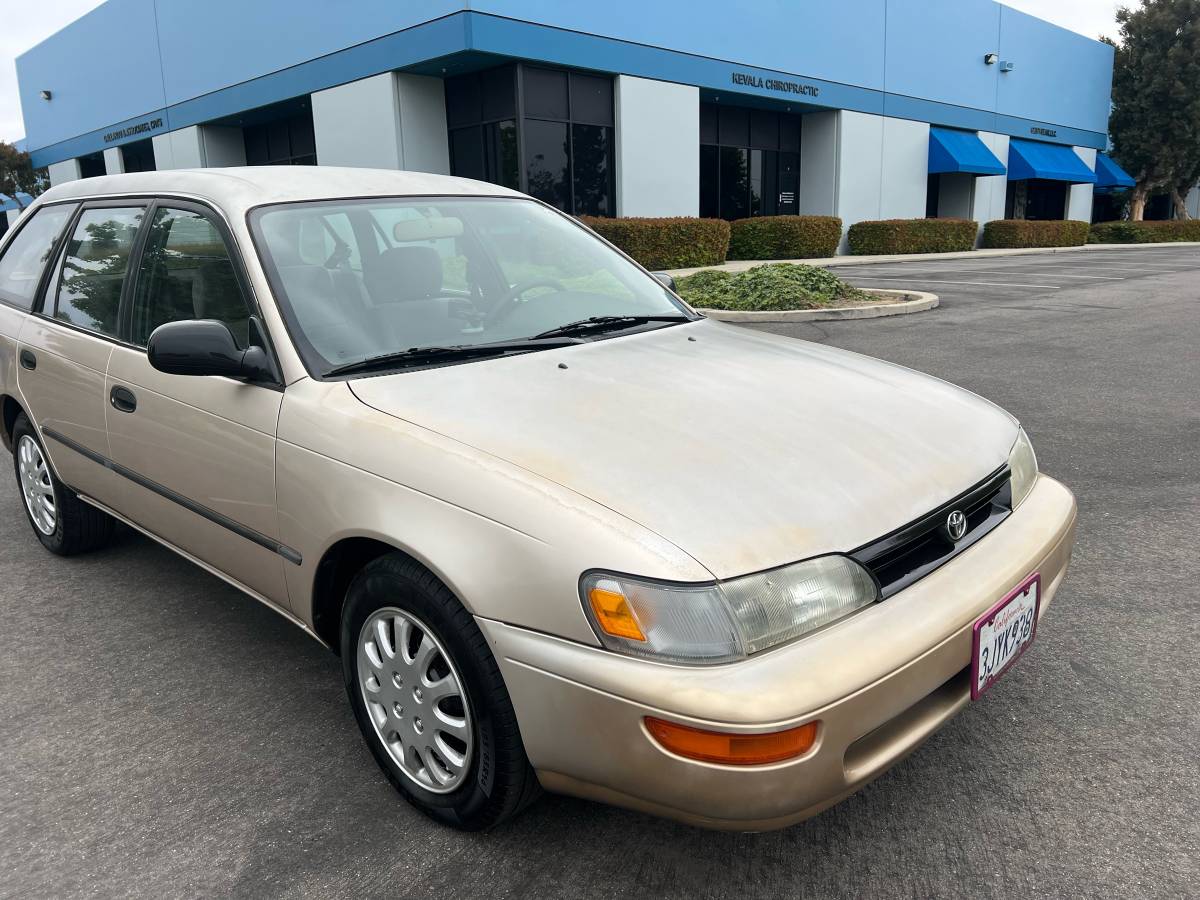 Toyota-corolla-1994-brown-10