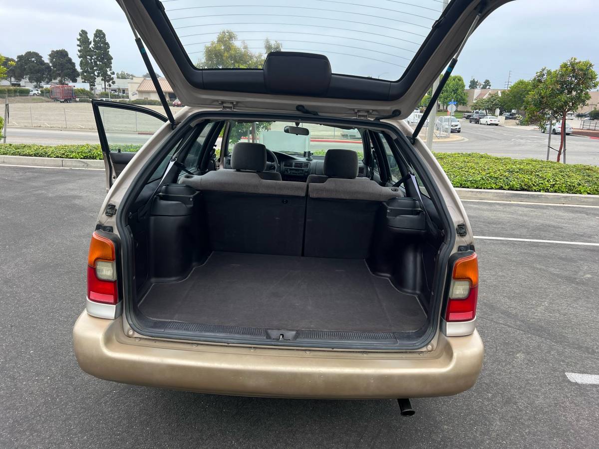 Toyota-corolla-1994-brown-13