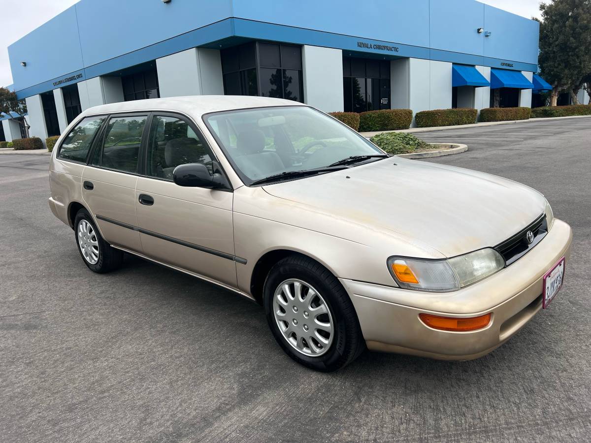 Toyota-corolla-1994-brown-17