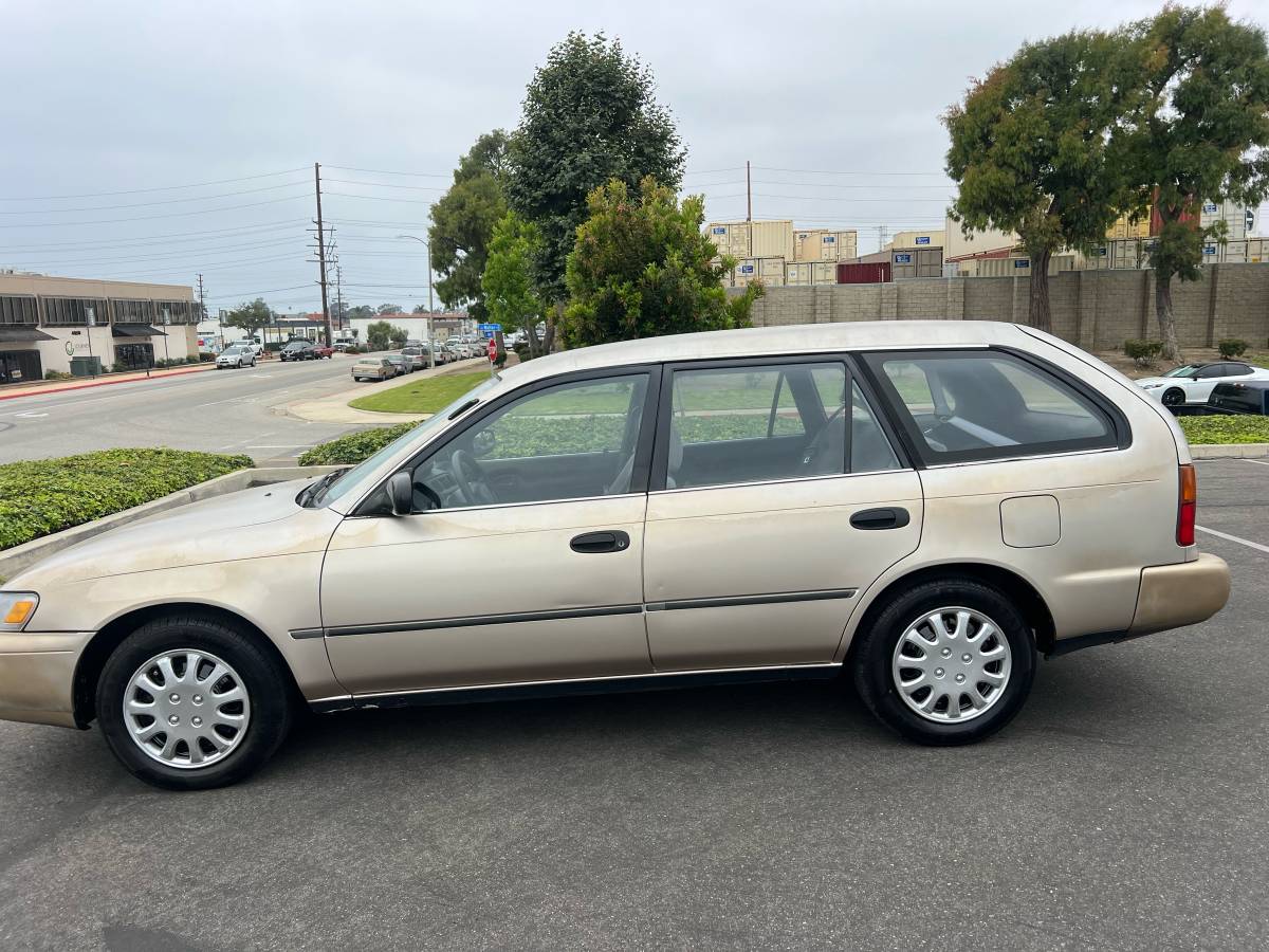 Toyota-corolla-1994-brown-19