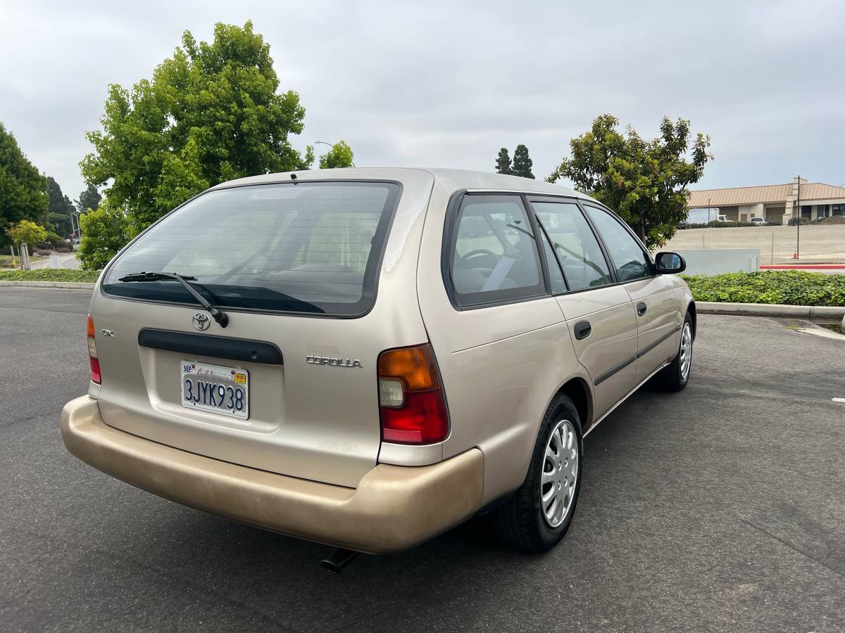 Toyota-corolla-1994-brown-21