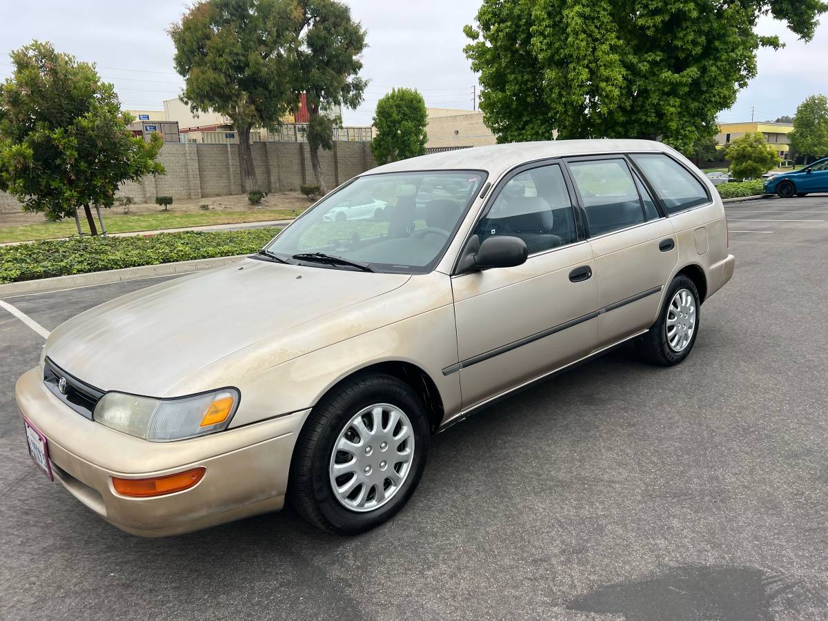 Toyota-corolla-1994-brown-5