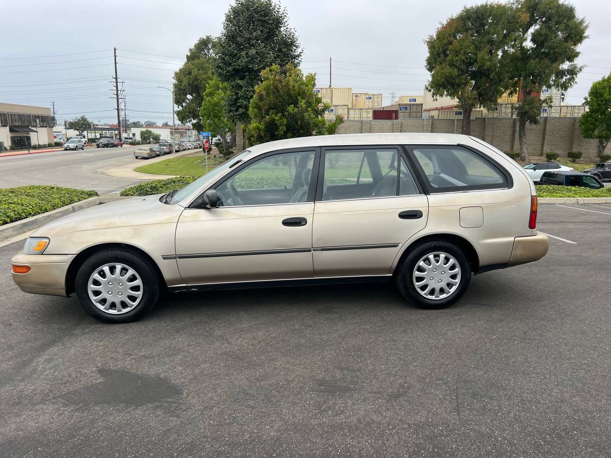 Toyota-corolla-1994-brown-7