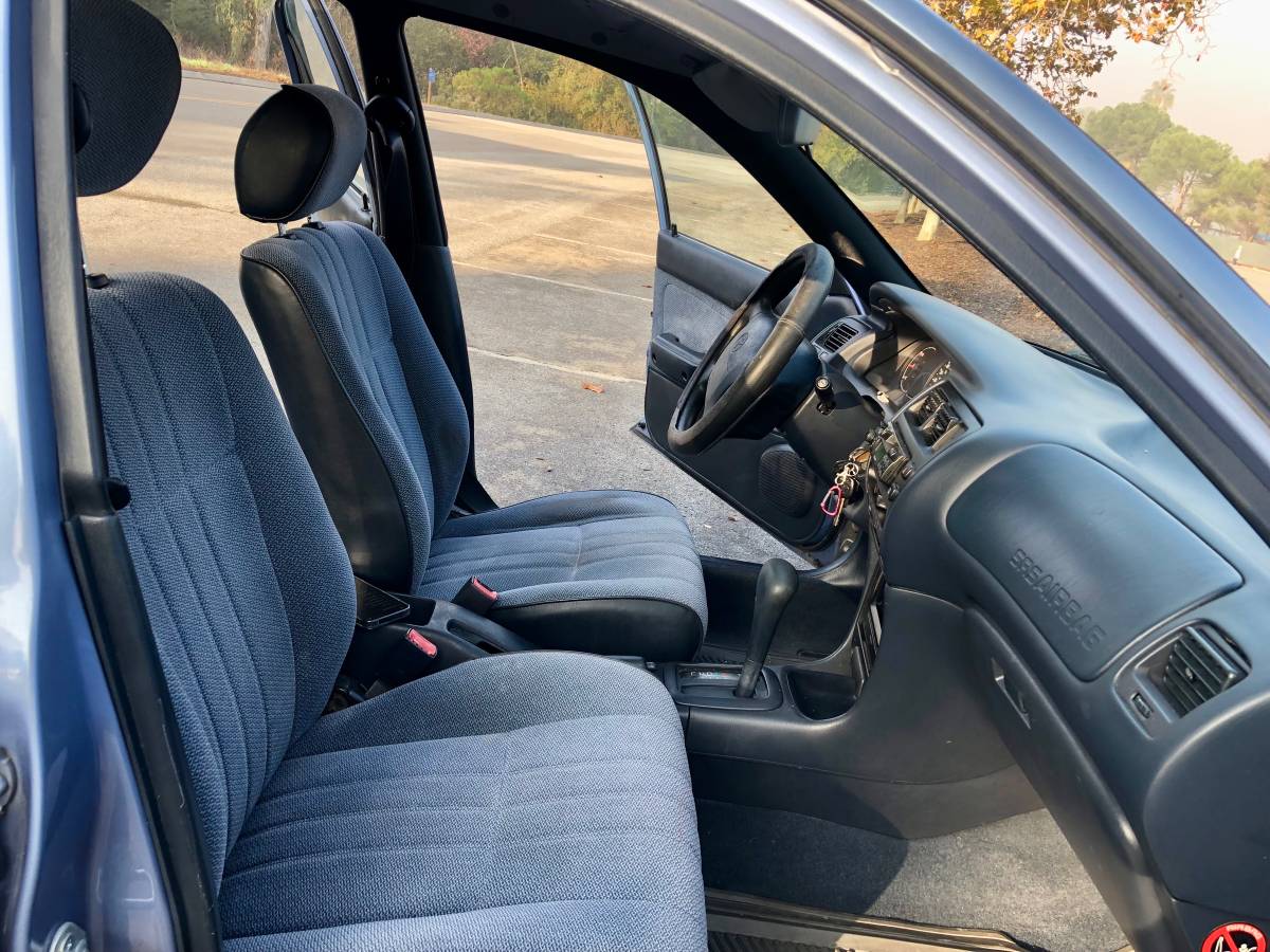 Toyota-corolla-1996-blue-1