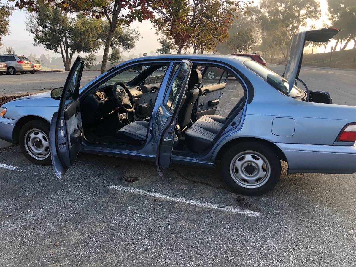 Toyota-corolla-1996-blue-7