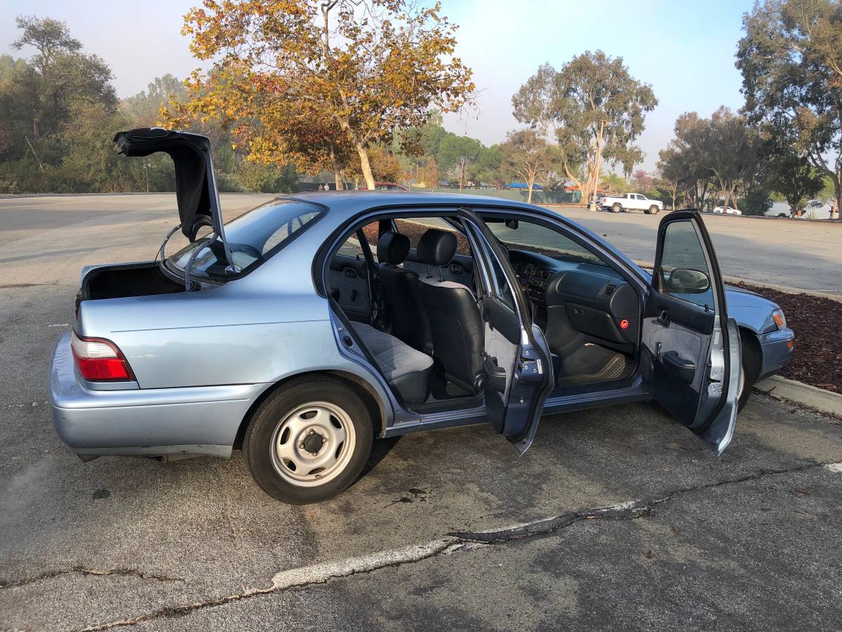 Toyota-corolla-1996-blue-8