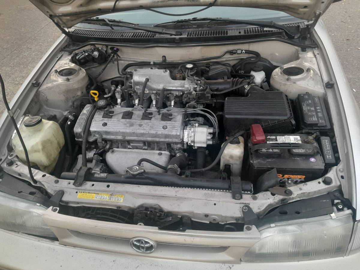 Toyota-corolla-1996-brown-2