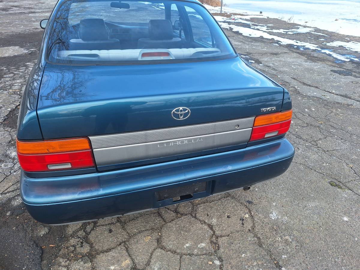 Toyota-corolla-le-1993-3